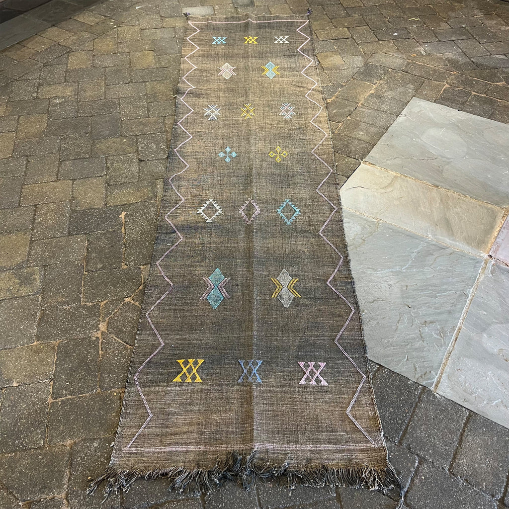 Bister Cacti Silk Runner 73cm x 276cm